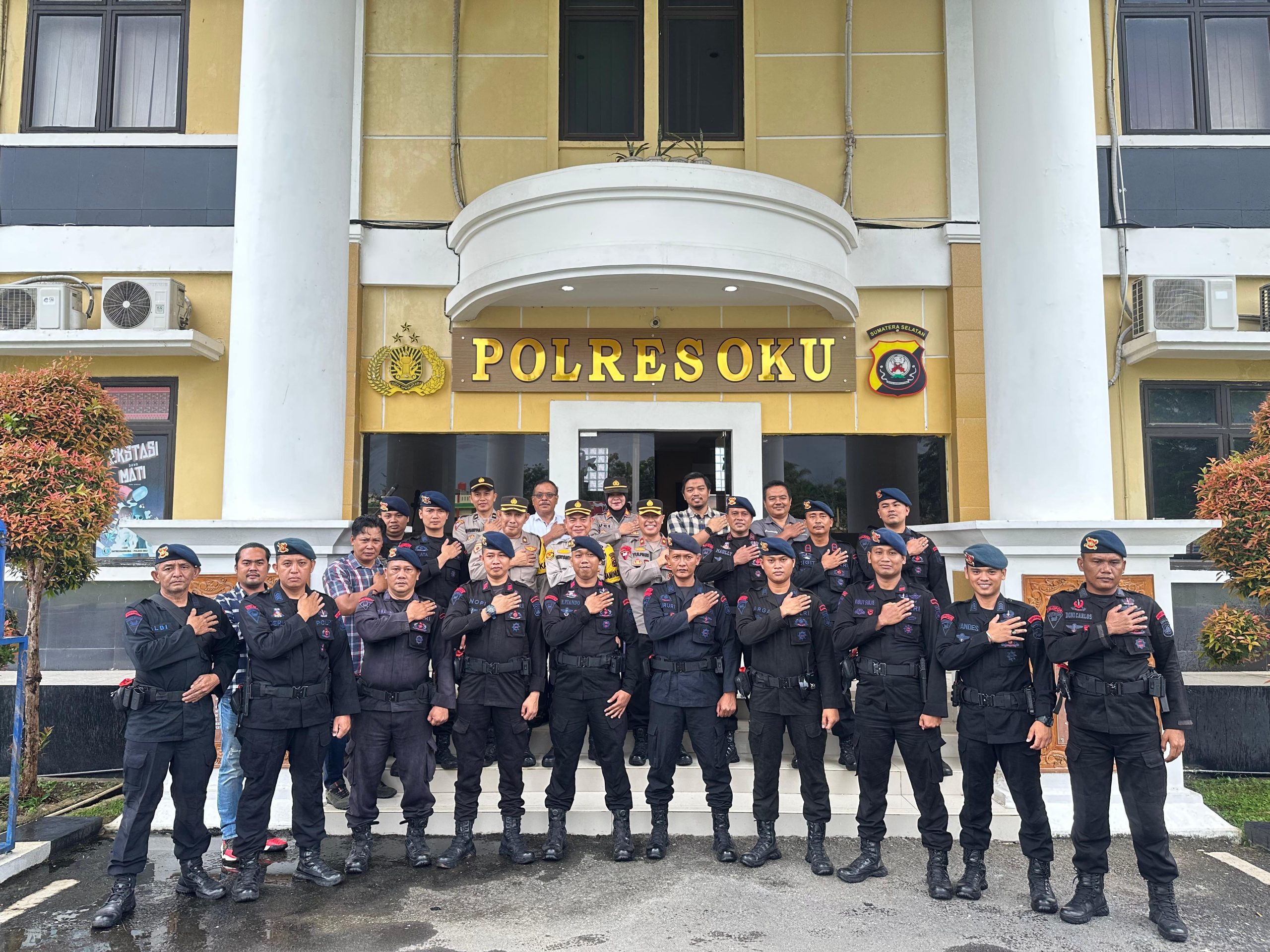 Pasukan BKO Brimob Polda Sumsel, Di Lepas Polres OKU Usai Melaksanakan Pengamanan Pemilu