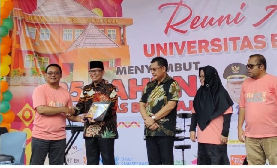 Pj Bupati, H Teddy Meilwansyah, Hadiri Acara Reuni Akbar 25 Tahun Universitas Baturaja (Unbara)